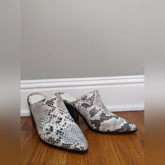 Arider Girl- mules - Picture 2 of 2